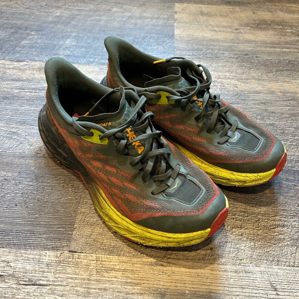 Men’s Hoka Speedgoat 5 Size 10.5EE